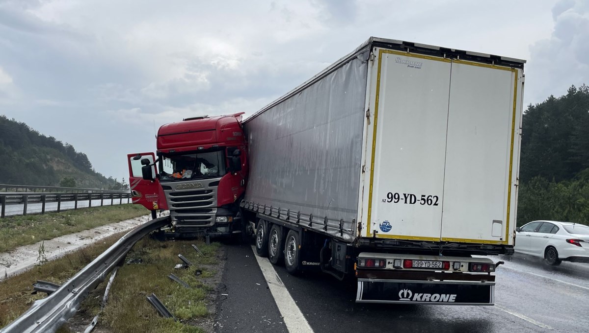 Anadolu Otoyolu’nda TIR kazası Anadolu Otoyolu’nda TIR kazası