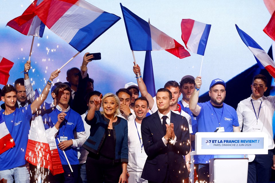 Fransa erken seçime gidiyor: İlk tur pazar günü - 1