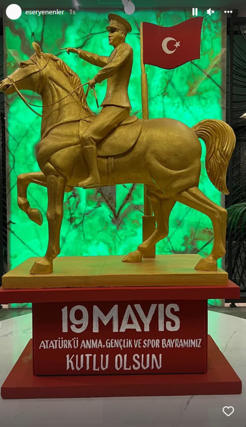 Ünlülerden 19 Mayıs Atatürk'ü Anma Gençlik ve Spor Bayramı mesajları (2022) - 20