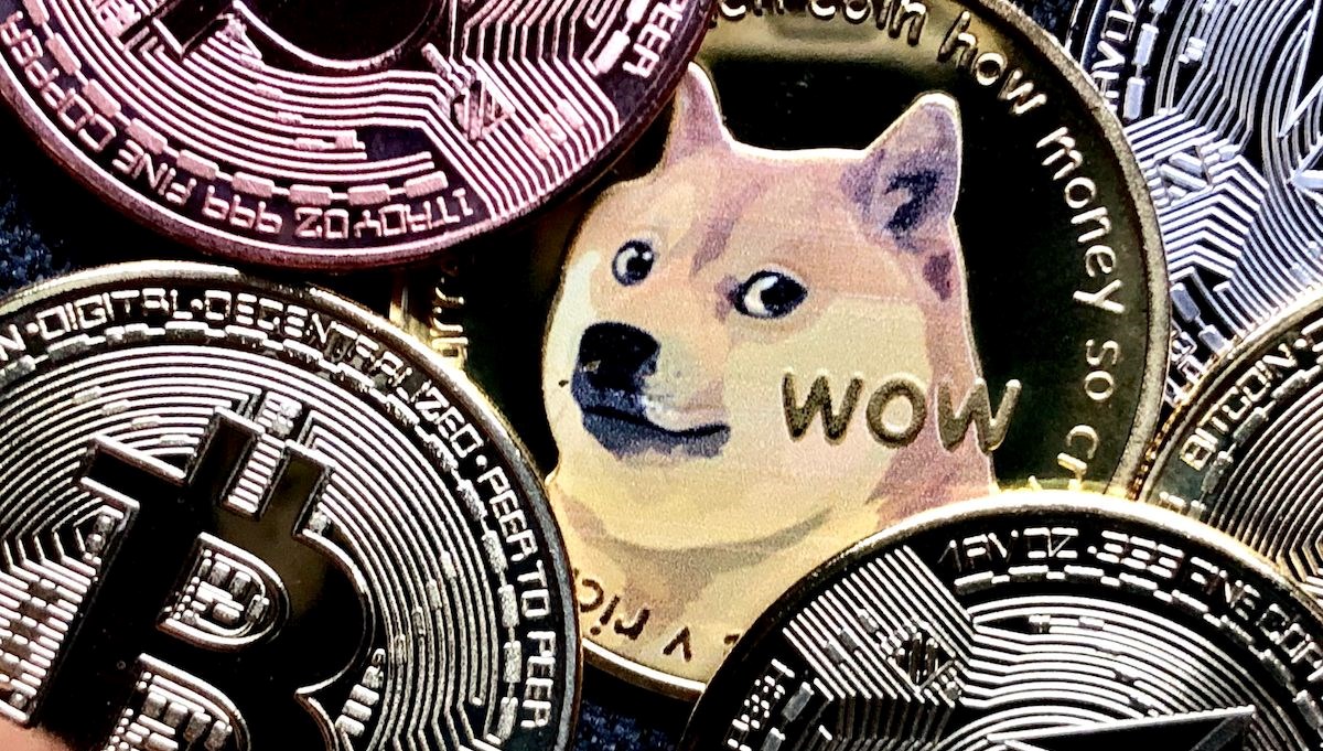 Ethereum ve Bitcoin düşüşü, HUH Token çıkışı ile altcoinler zirveye yaklaşıyor
