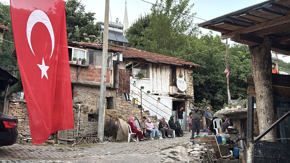 Şehit ailelerine acı haber verildi - 4