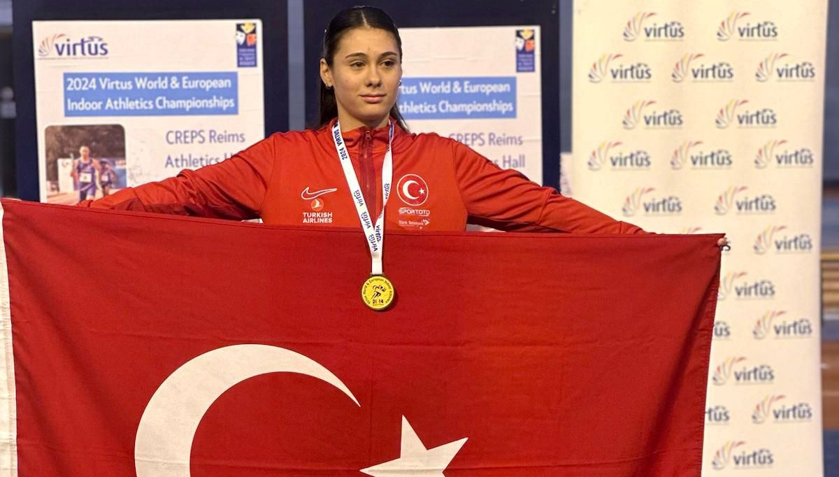 Özel atlet Aysel Önder'den dünya rekoru Özel atlet Aysel Önder'den dünya rekoru