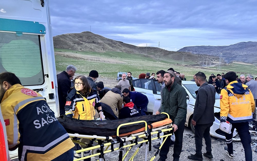 Adıyaman'da feci kaza: 3 ölü, 3 yaralı - 3