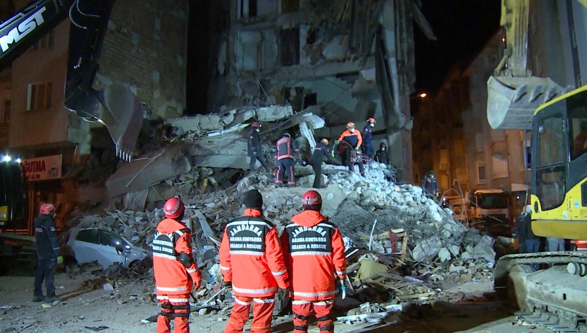 BM: Deprem felaketinin ekonomik bilançosu 100 milyar doları aşacak BM: Deprem felaketinin ekonomik bilançosu 100 milyar doları aşacak