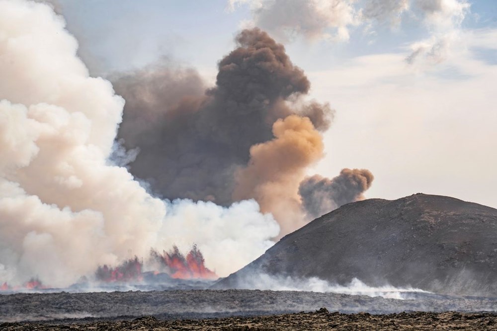 İzlanda'da alarm: Yanardağdaki çatlak büyüyor! - 7