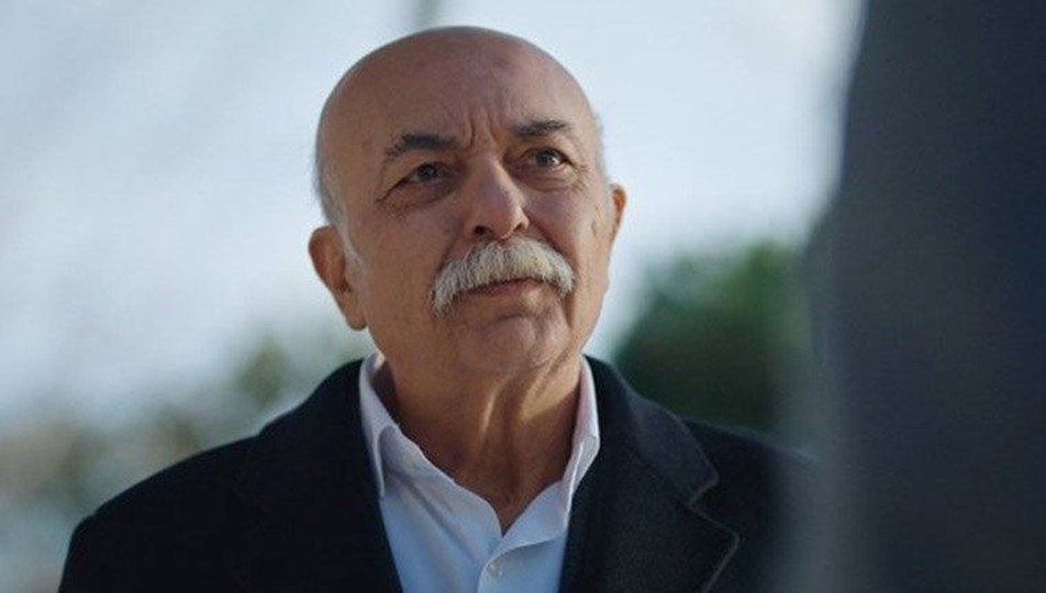 Beyin kanaması geçiren oyuncu Settar Tanrıöğen yoğun bakımdan çıktı