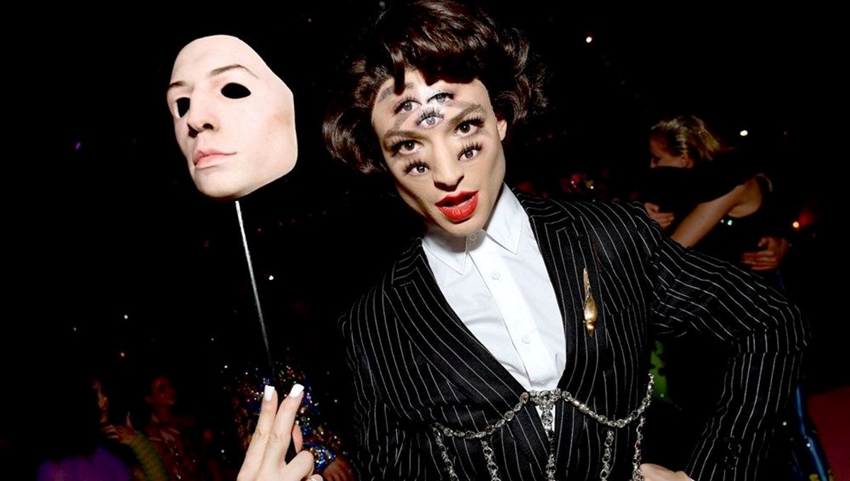 Ezra Miller ile ilgili şoke eden iddia: Üç çocuğu anneleriyle birlikte alıkoyuyor