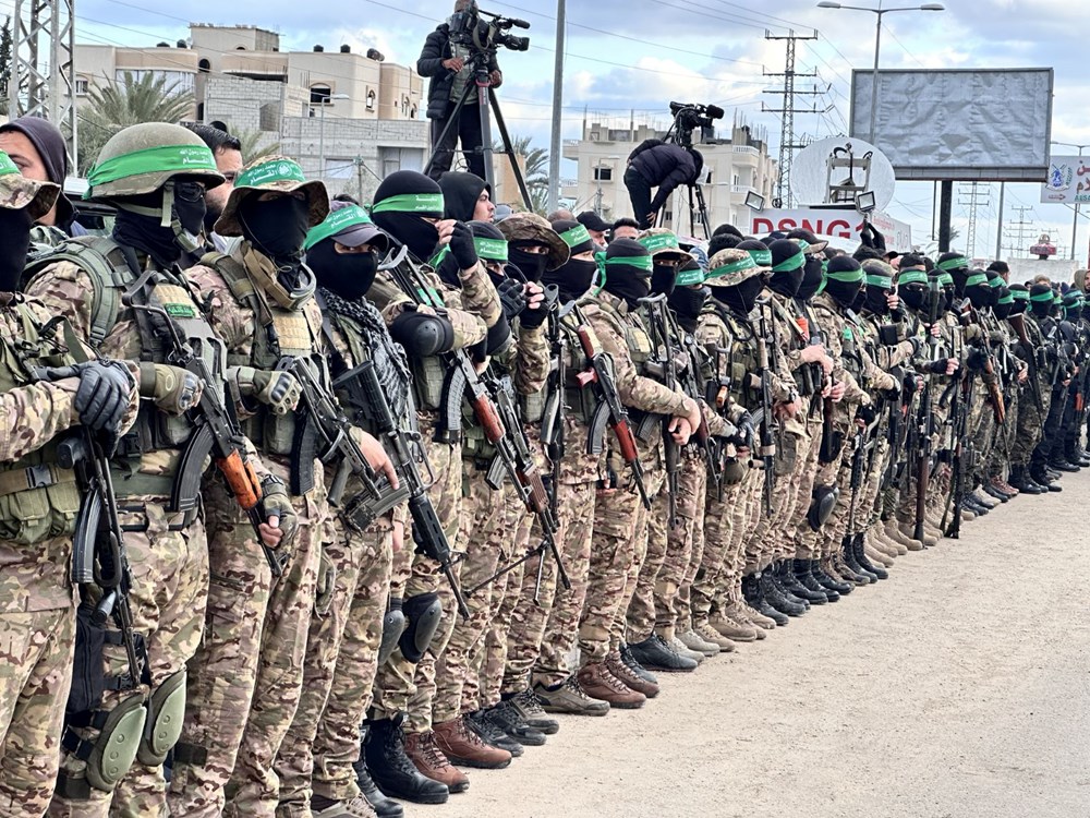 Hamas 3 İsrailli erkek esiri serbest bıraktı, Kızılhaç'a teslim etti: Gazze'de beşinci tur - 3