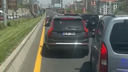 Düğün konvoyu ambulansa yol vermedi