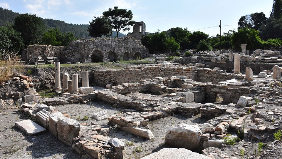 Gladyatörler kentinde Bizans mezarları incelemeye alındı (Stratonikeia Antik Kenti) - 1