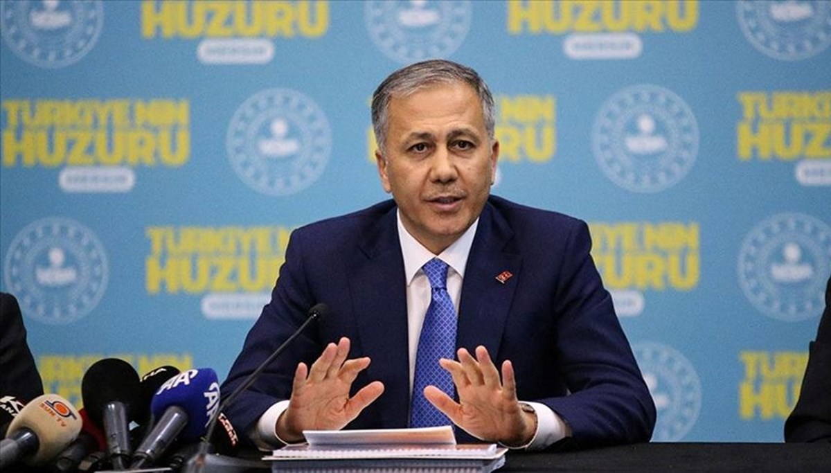 Bakan Yerlikaya'dan İBB adaylığı iddiasına yanıt Bakan Yerlikaya'dan İBB adaylığı iddiasına yanıt