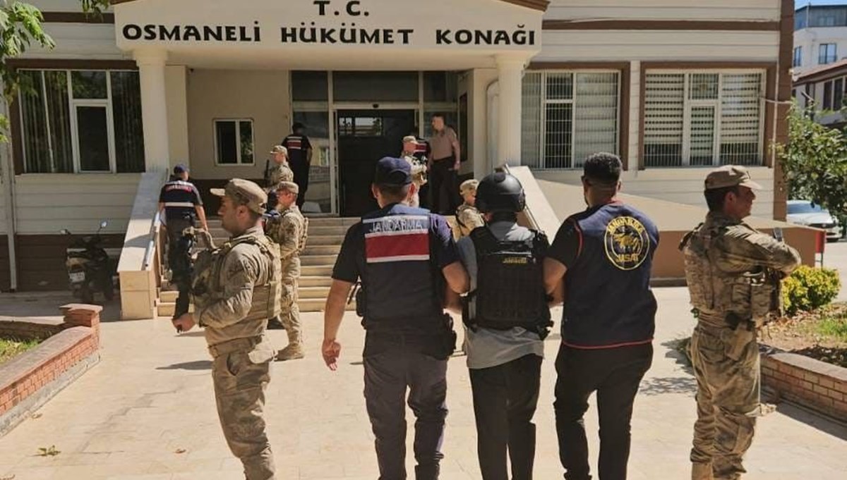 Bilecik'te bir kişiyi öldüren zanlı tutuklandı Bilecik'te bir kişiyi öldüren zanlı tutuklandı