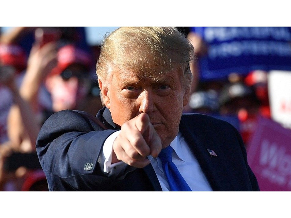 Trump yine hakaret etti: Aptal, kalın kafalı