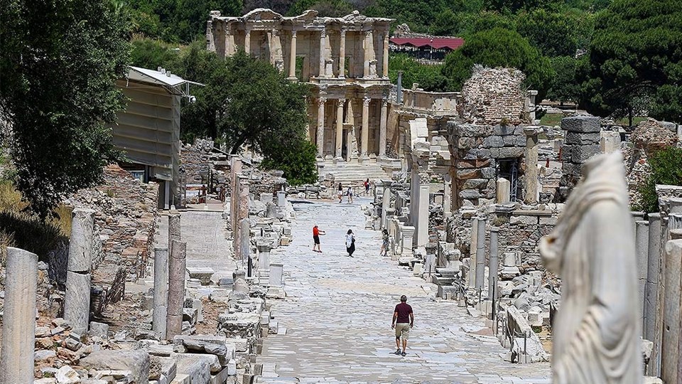 Efes Antik Kenti'ne 650 ziyaretçi kotası - 1