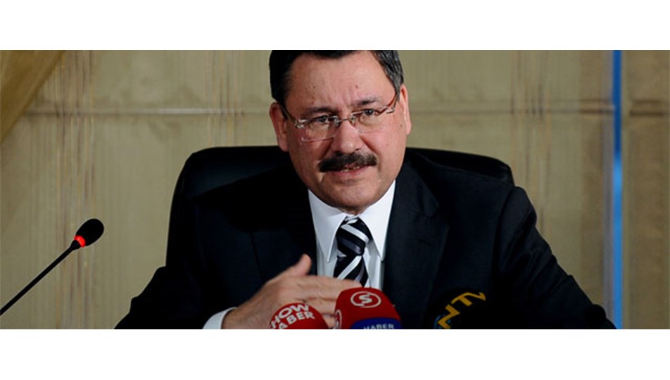 Gökçek karara rağmen ısrarlı: Orayı yıkacağız
