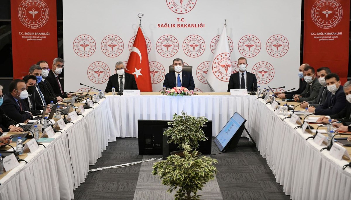 Bakan Koca: Hastaneye yatanlarda artış gözleniyor