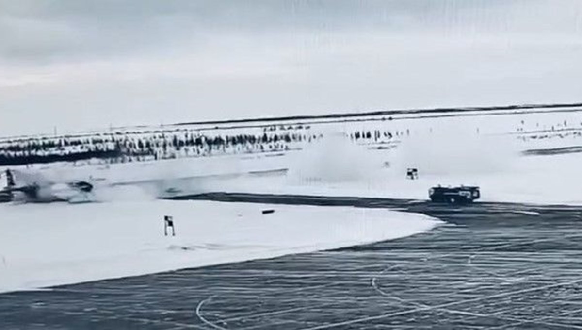 Rusya'da kargo uçağı pistten çıktı