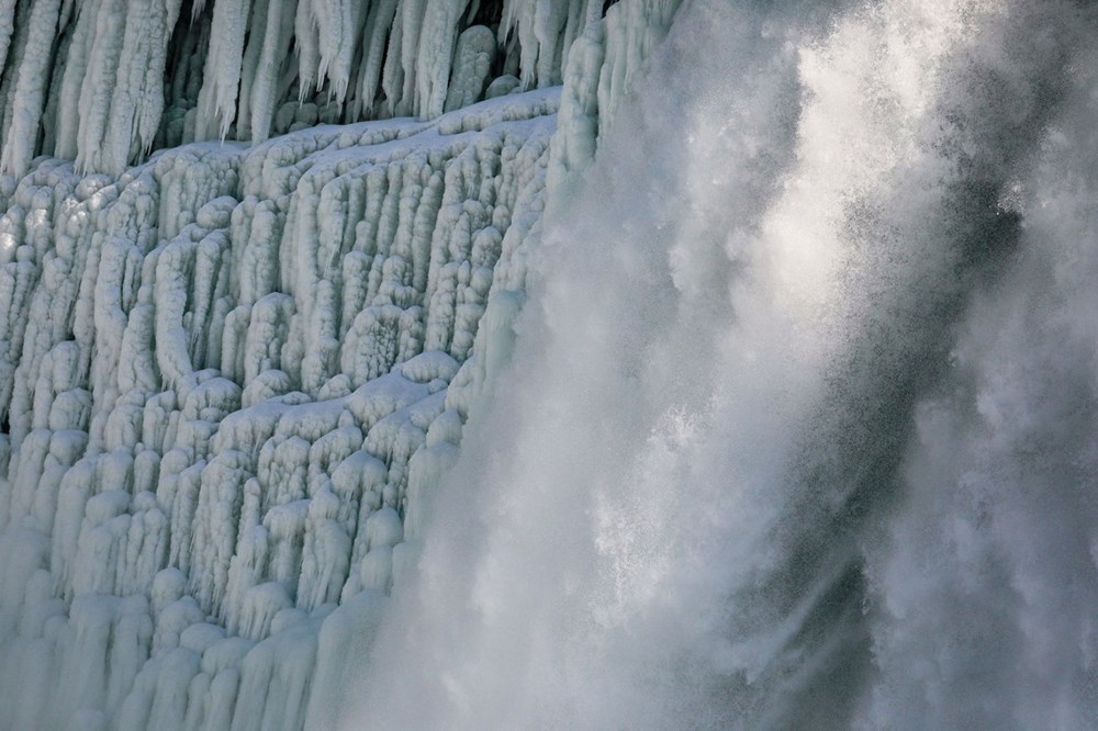 Niagara Selaleleri Abd Yi Etkisi Altina Alan Asiri Soguklar Nedeniyle Dondu Ntv