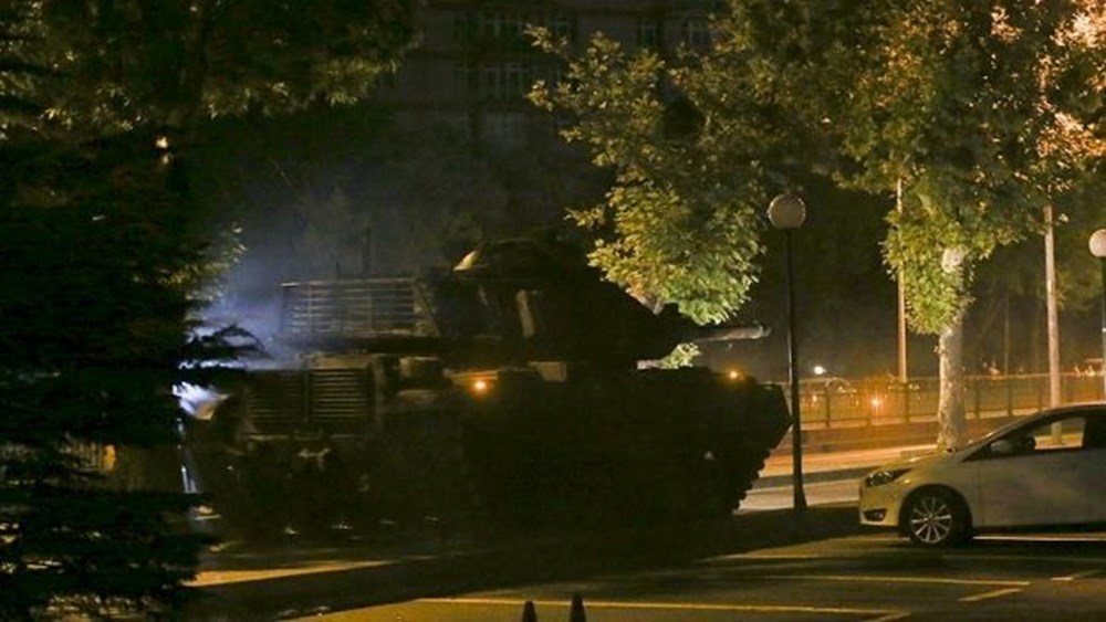FETÖ'nün 15 Temmuz darbe girişiminin üzerinden 7 yıl geçti - 14