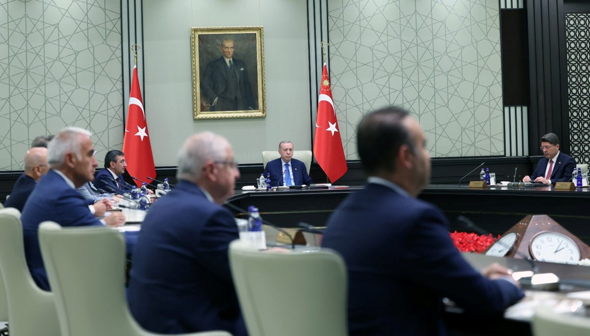 Kabine yarın toplanacak