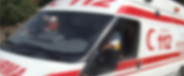 200 kiloluk kadını ambulansa 8 kişi taşıdı