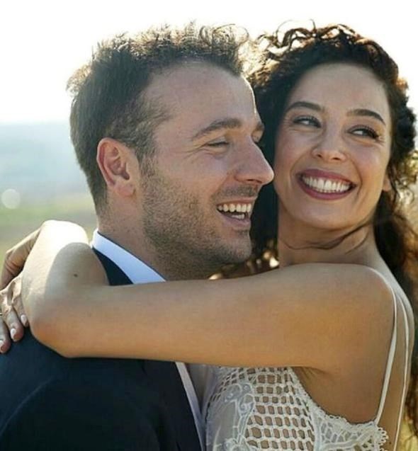 AZRA AKIN-ATAKAN KORU