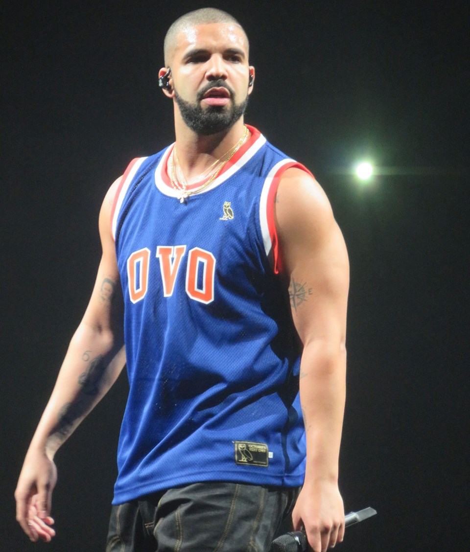 4. Drake (@Drake)