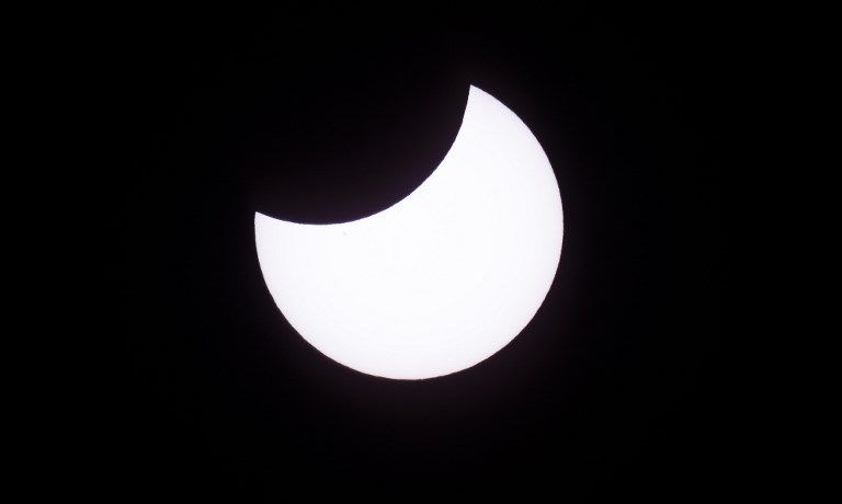 Parçalı Güneş tutulması ne zaman, Parçalı Güneş tutulması ne demek, Parçalı Güneş tutulması,