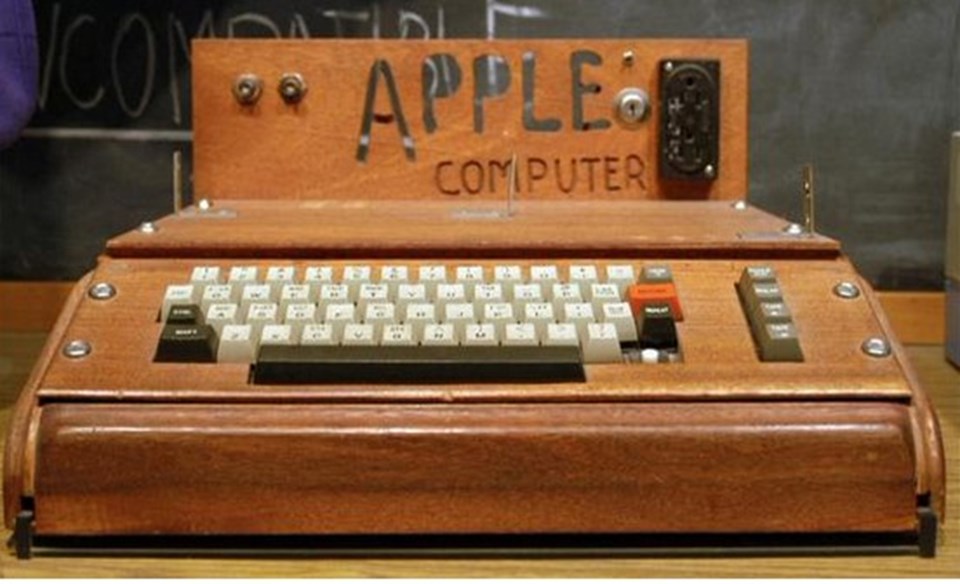Steve Jobs ve Steve Wozniak tarafından 1976 yılında üretilen bilgisayardan sadece 200 adet bulunuyor.