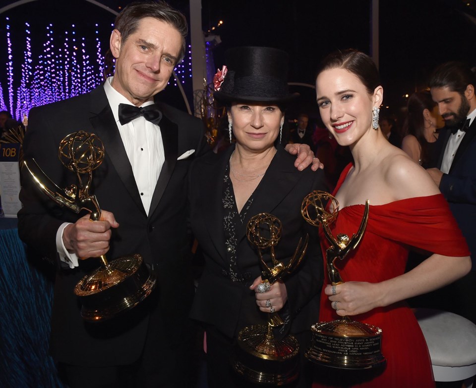 Rachel Brosnahan, Daniel Palladino ve Amy Sherman-Palladino