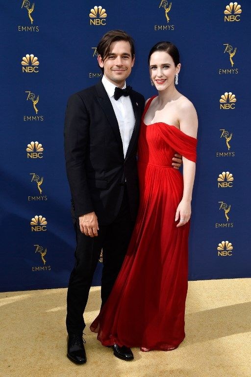 Jason Ralph ve Rachel Brosnahan