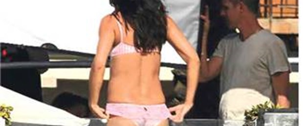 Adriana Lima değişiyor!