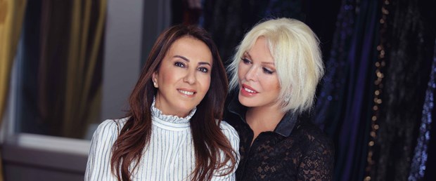 ajda-pekkan-londra-moda-haftasinda-podyuma-cikiyor_8595_dhaphoto1.jpg