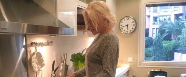 Yerli ya da yabancı ünlülerin ellerini sıcak...