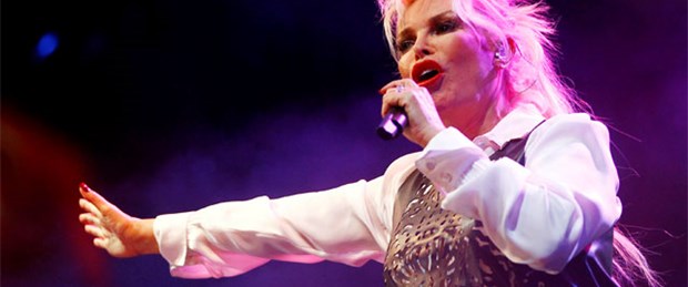 Ajda Pekkan rahatsızlandı