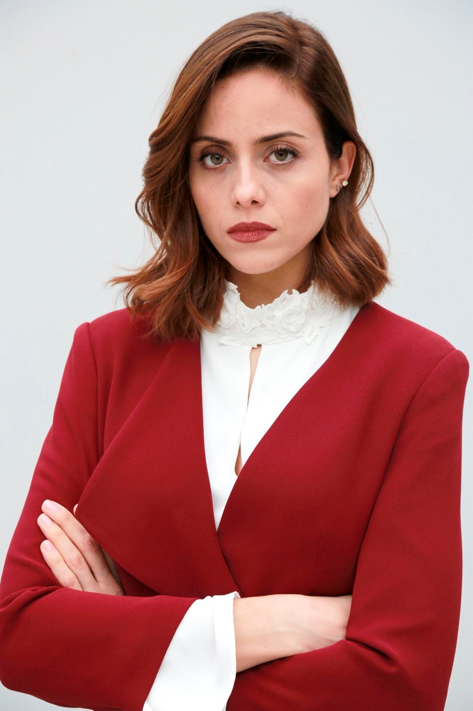 avlu, oyuncu kadrosu, deniz barut