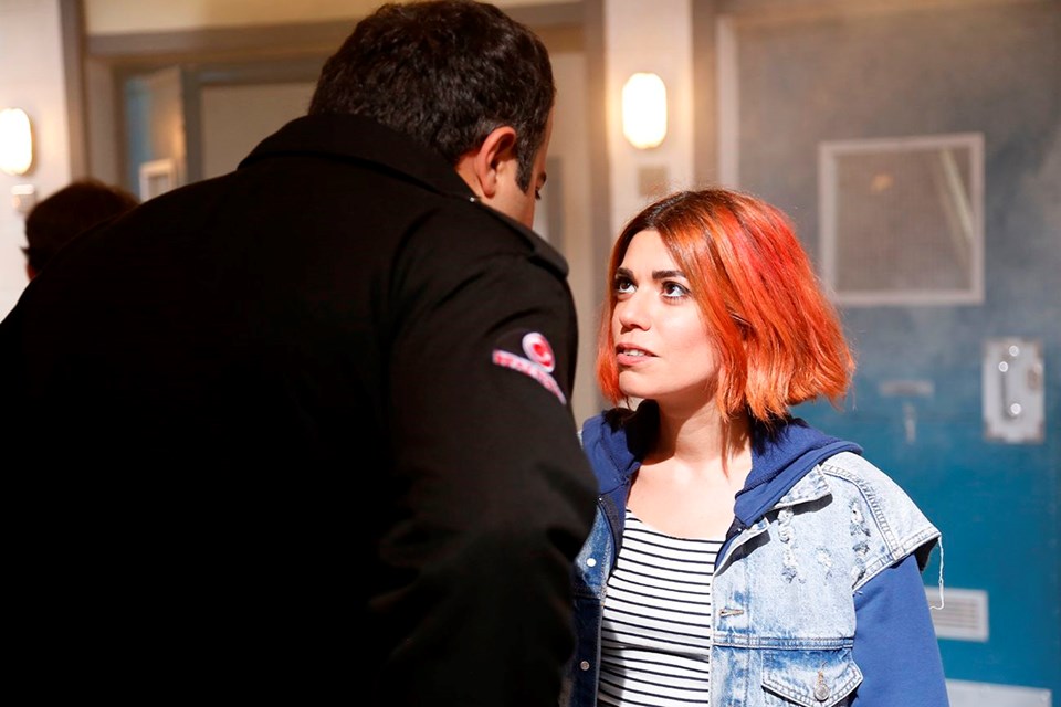Ceren Moray, avlu, avlu azra, avlu dizisi, ceren moray kimdir, ceren moray hakkında merak edilenler, ceren moray fotoğrafları