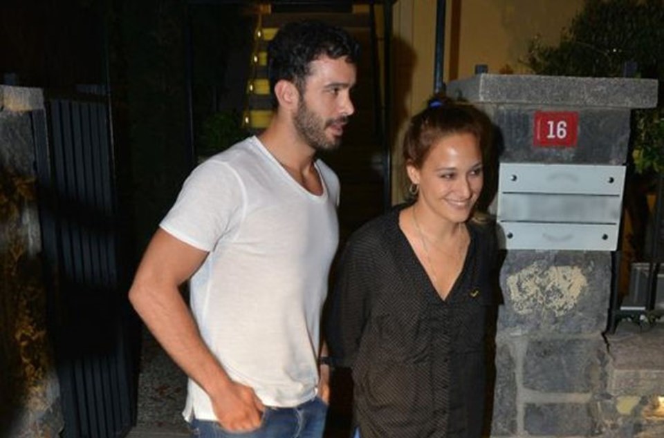 Barış Arduç, Kiralık Aşk'ın sezon finali sonrası tüm vaktini Gupse Özay'a ayırdı.