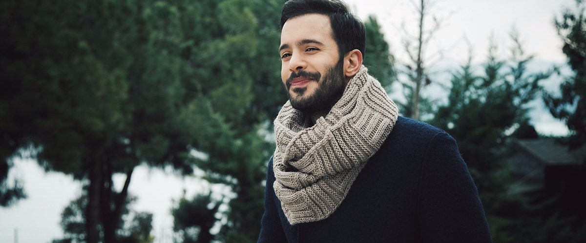 Elçin Sangu ile başrollerinde oynadığı Kiralık...