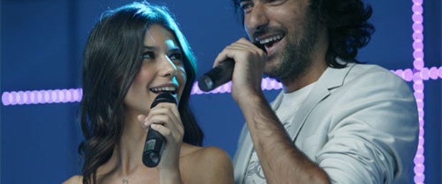 Beren Saat rol arkadaşıyla tatilde