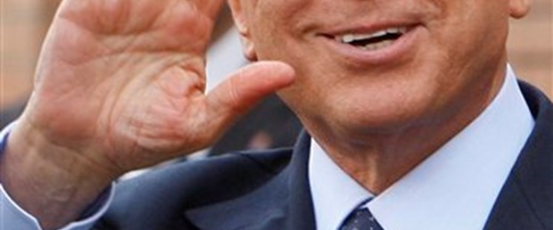 Berlusconi: İtalyanlar beni seviyor
