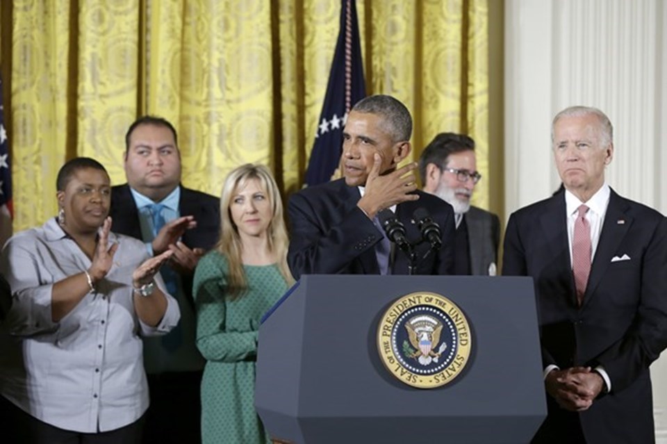 Obama silah kontrolüne ilişkin tarihi kararı açıklarken, silahlı saldırılarda yaşamını yitiren çocuklarla ilgili konuşması sırasında gözyaşlarına engel olamamıştı.