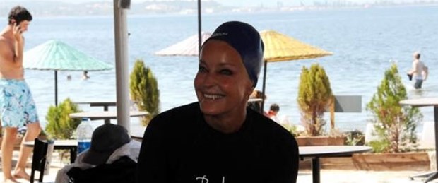 Bo Derek Boğaz'ı yüzerek geçecek