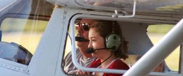 Çanakkaleli Elif ABD’nin en genç pilotu oldu
