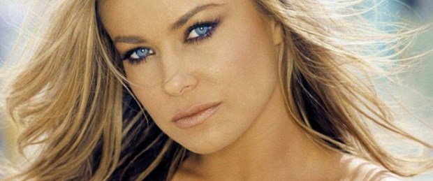 Carmen Electra da aşk üçgenine dahil oldu