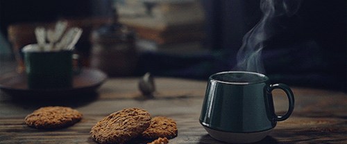 Simiti çaysız, keki kahvesiz düşünemeyenlerden...