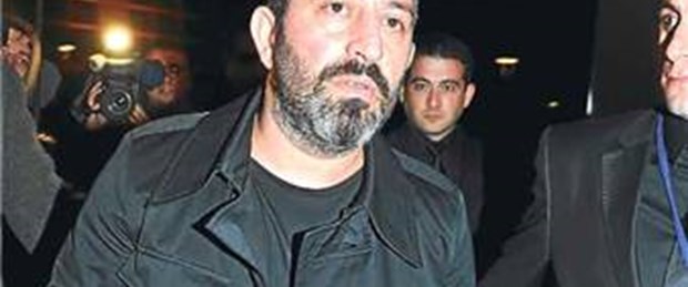 Cem Yılmaz yuhalandı!