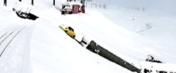Çığ altından 17 saat sonra kurtarıldı