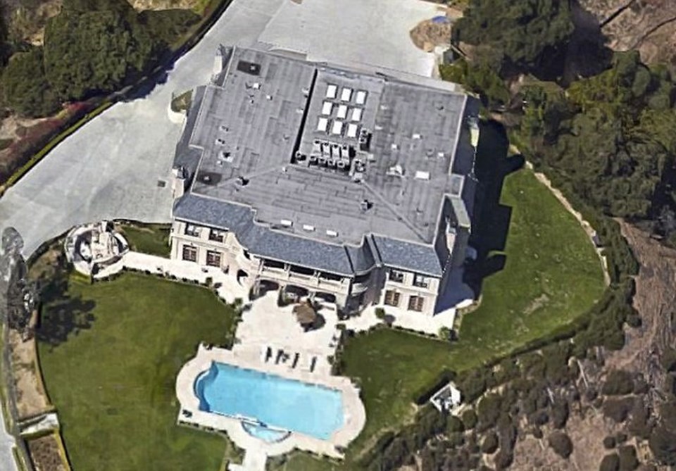 Suudi Prens Macid bin Abdullah bin Abdülaziz'in Beverly Hills'de bulunan malikanesi 37 milyon dolar değerinde. Suudi prensin 21 milyar dolar serveti olduğu tahmin ediliyor.