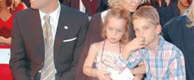Çocuklarını internetten görecek
